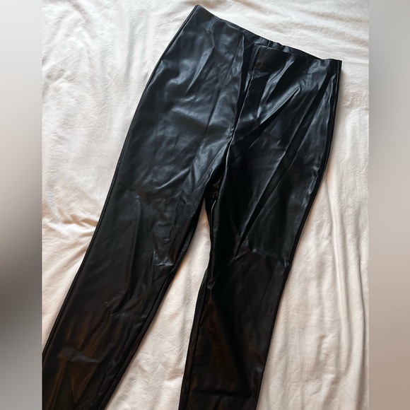 NWOT H&M Faux Leather Leggings - Picture 3 of 6
